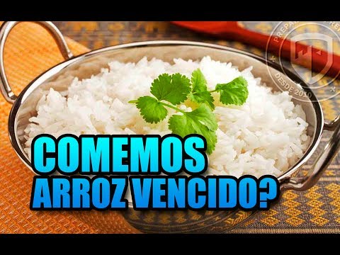 Cozinhando arroz armazenado 4 anos – Estocagem em garrafa pet.