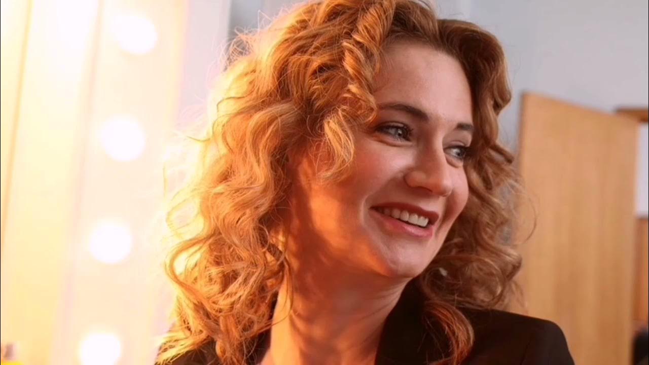 Ксения Лаврова Глинканың жалаңаш денесі