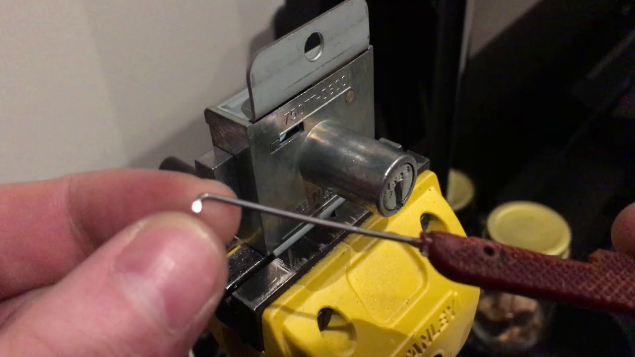 Lowe & Fletcher 7 lever lock YouTube