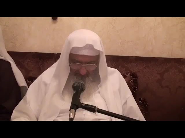 بكاء وتأثر الشيخ فلاح مندكار رحمه الله من الثناء عليه ..!