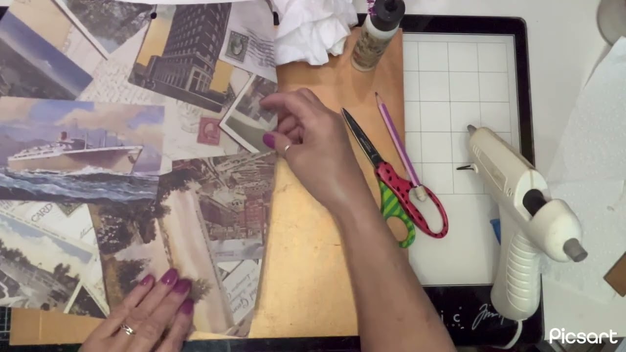 570 * Destashing my Craft Corner * How to start a Junk Journal 