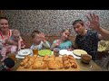 МУКБАНГ ЧАЙ СО СЛОЙКАМИ | FAMILY MUKBANG RUSSIAN TEA WITH PUFFS #puffs #mukbang #мукбанг