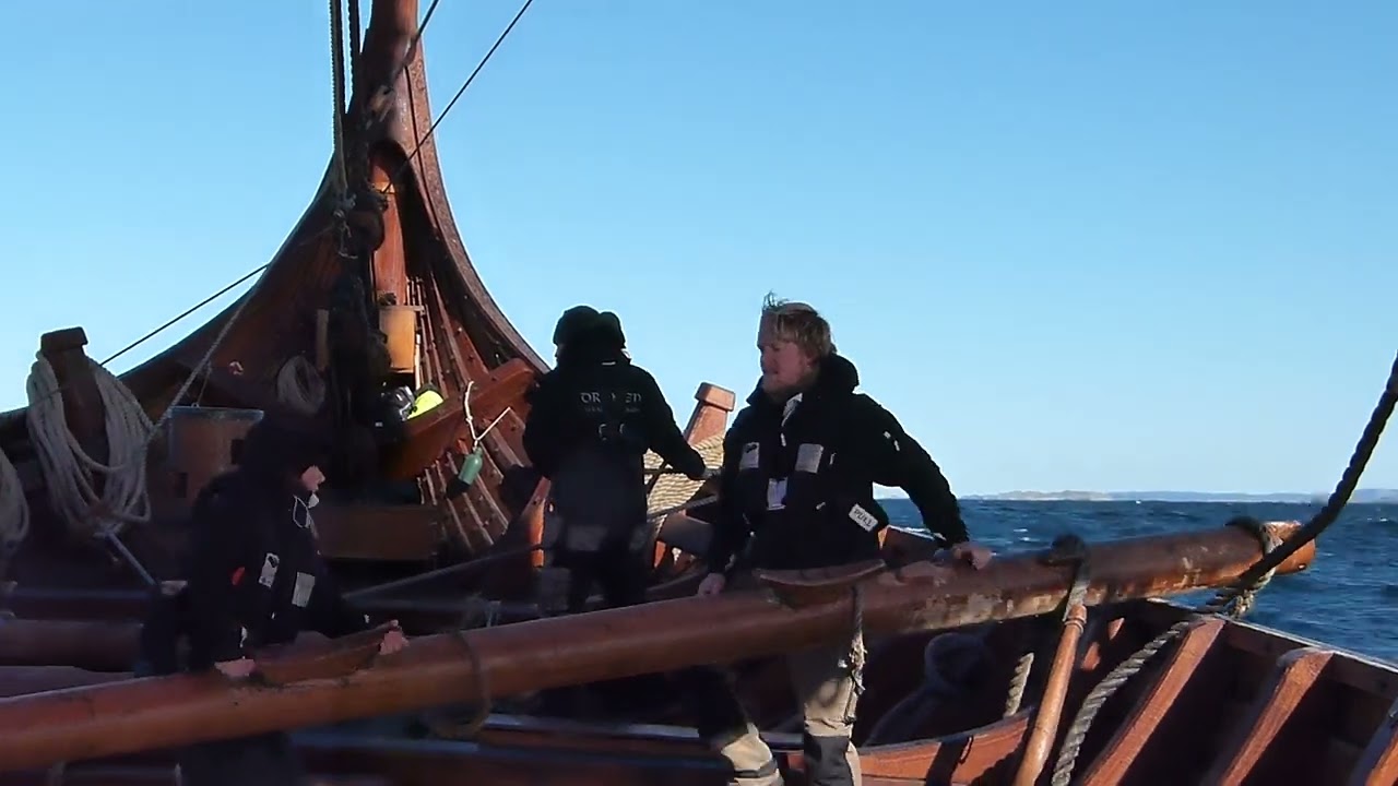 Tentatively tacking. Test sailing Draken Harald Harfagre