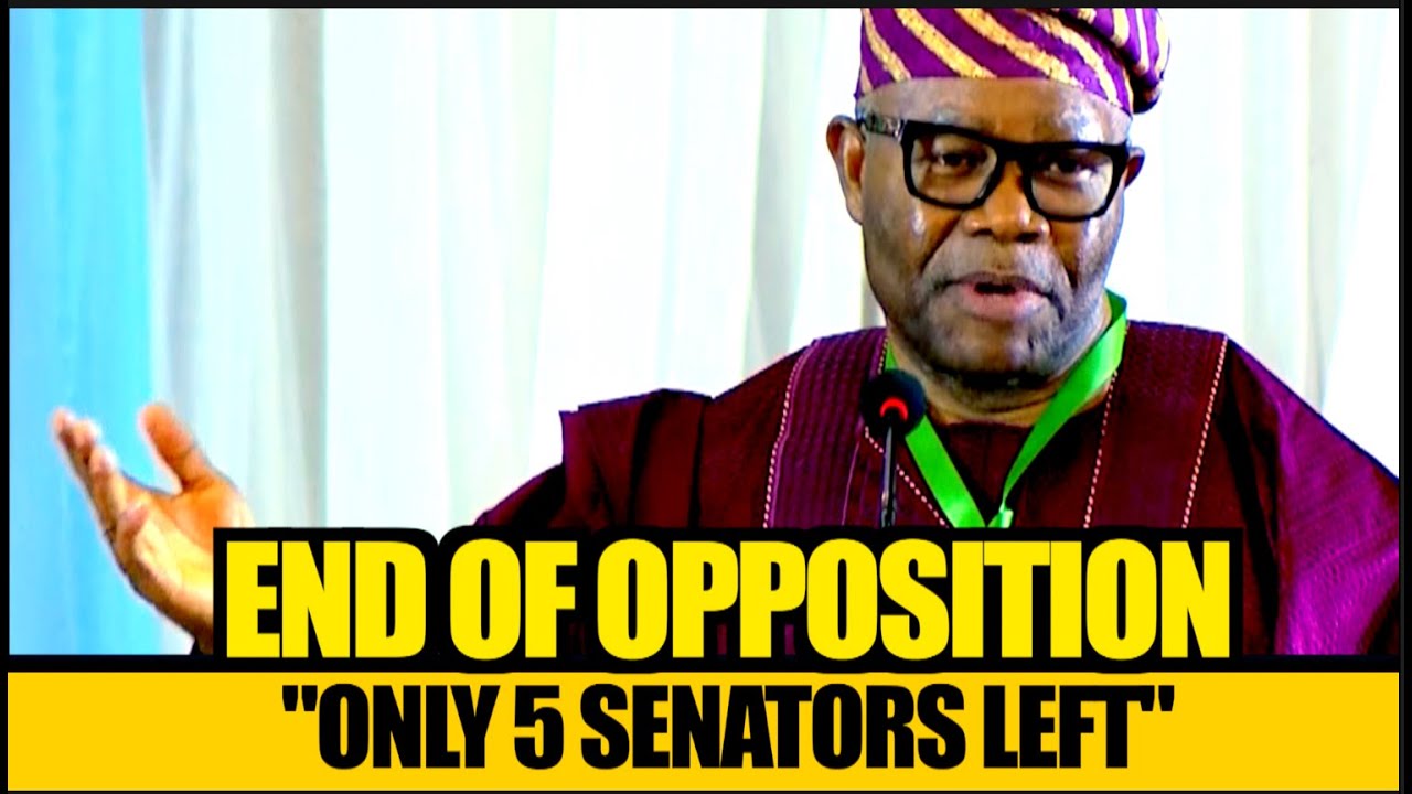 Акпабио в шокирующей речи хвастался: «В оппозиции осталось всего около 5 сенаторов».