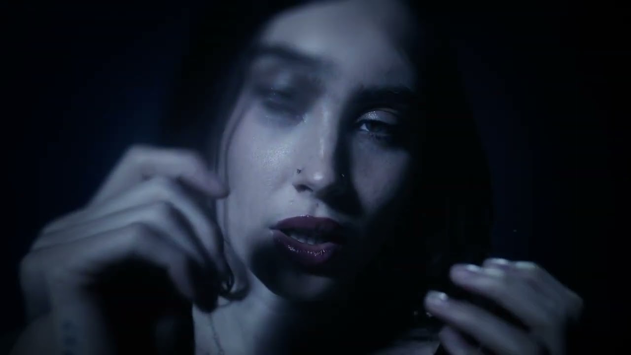 Смотреть «Johan Lenox - Finally feat. Alé Araya» на YouTube Смотреть «Johan Lenox - Finally feat. Alé Araya» на YouTube