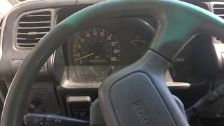 2003 Isuzu Box Truck Truck For Sale in North Massachusetts $9'000