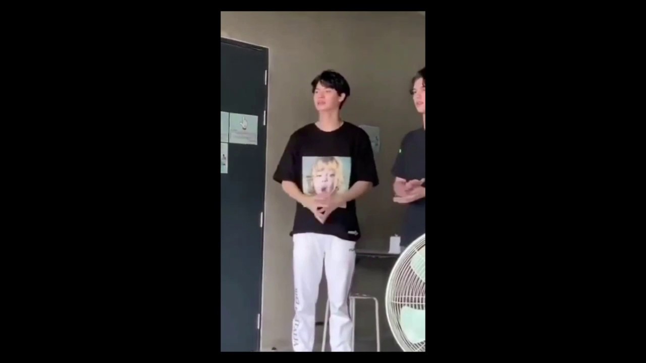 [Winmetawin]sleepy Win yawned in a barber shop200612 Win history and staff cam