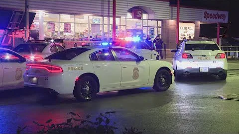 1 man killed, another injured after fight ends in stabbing at downtown Indy gas station