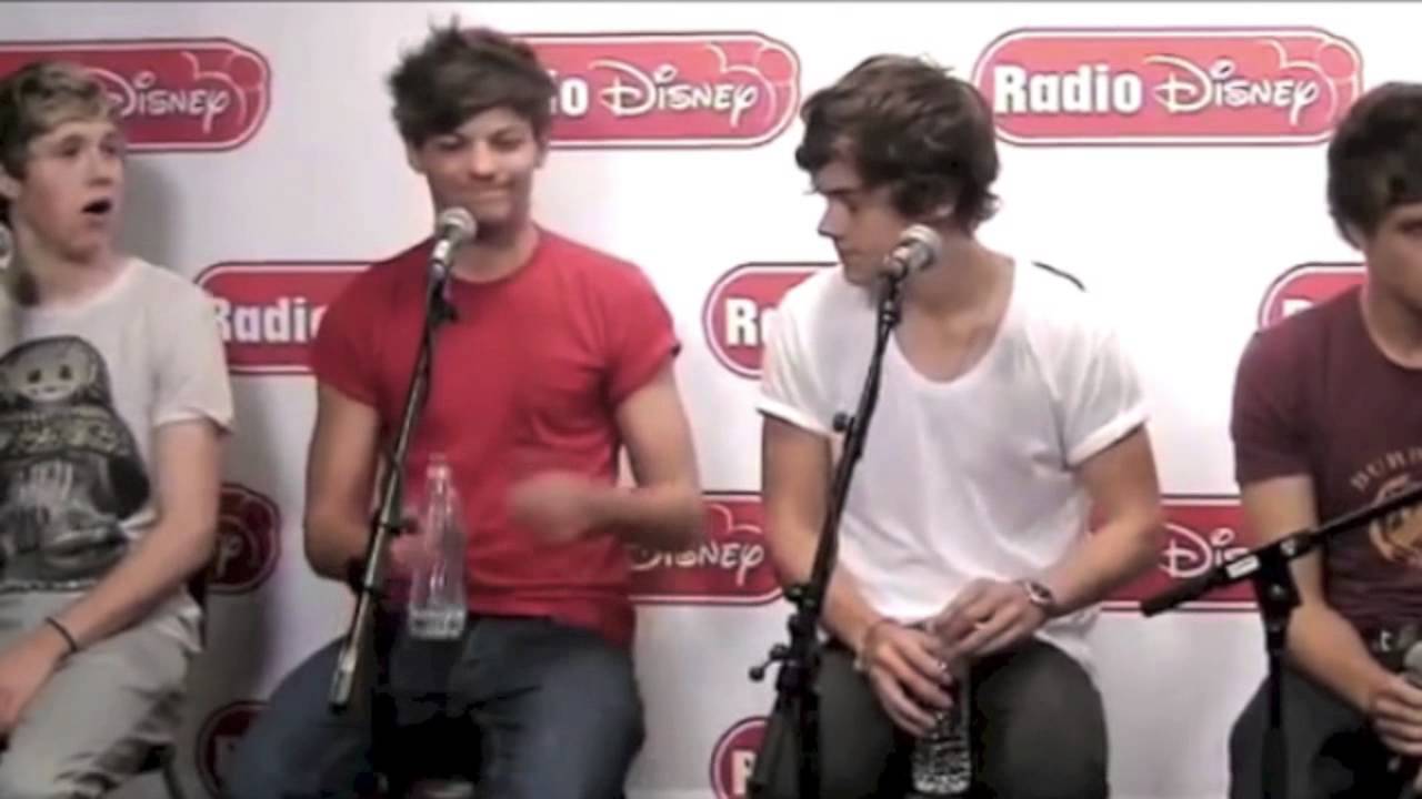 Larry Stylinson Wings/Gay Bar