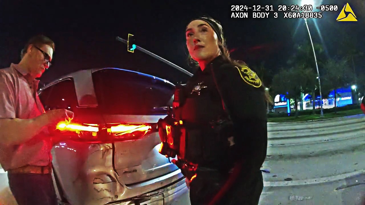Florida Man Arrested After DUI Crash on New Year’s Eve - YouTube
