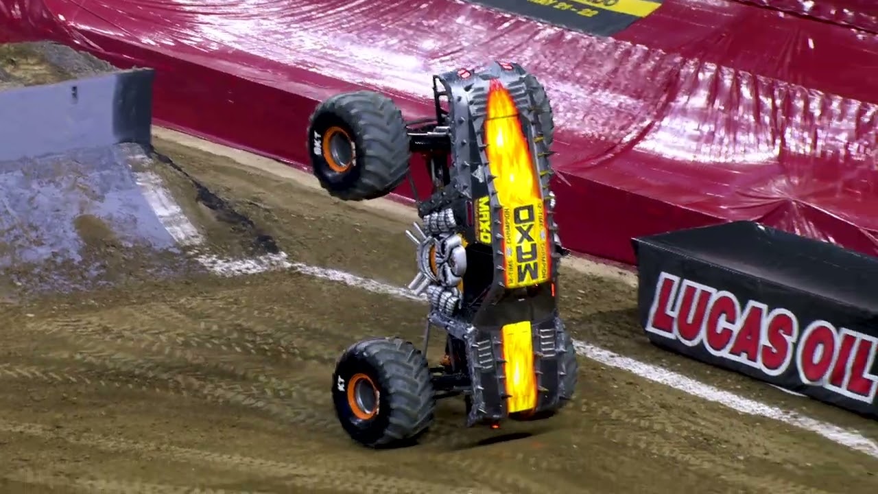 Monster Jam Round 21 Cold Open//Indianapolis