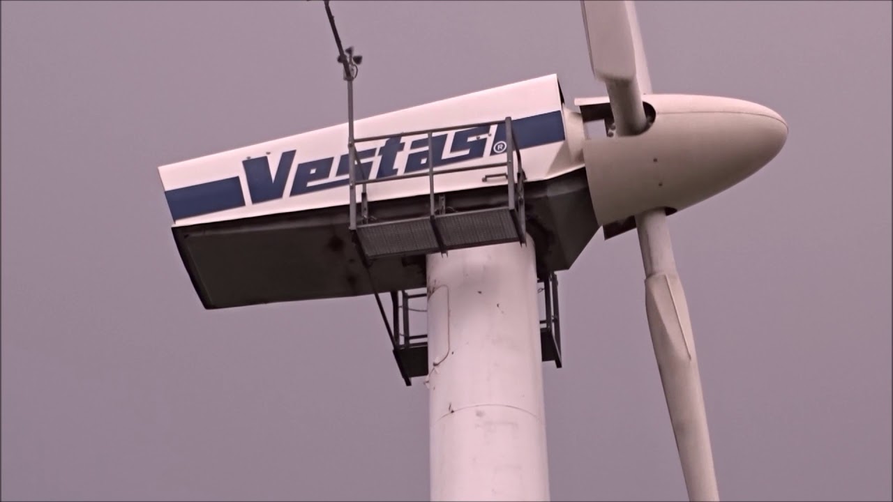 Vestas V15 turns to Orkan Sebastian at the Vestas factory in Husum 9/2017