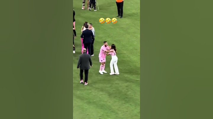 "ANTONELA CONFUNDE a JORDI ALBA con MESSI y casi le DA UN BESO EN LA BOCA" | VIRAL | Diario AS