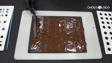 How to use Chocolate Transfer Sheets with Chablons Mats | choco&logo