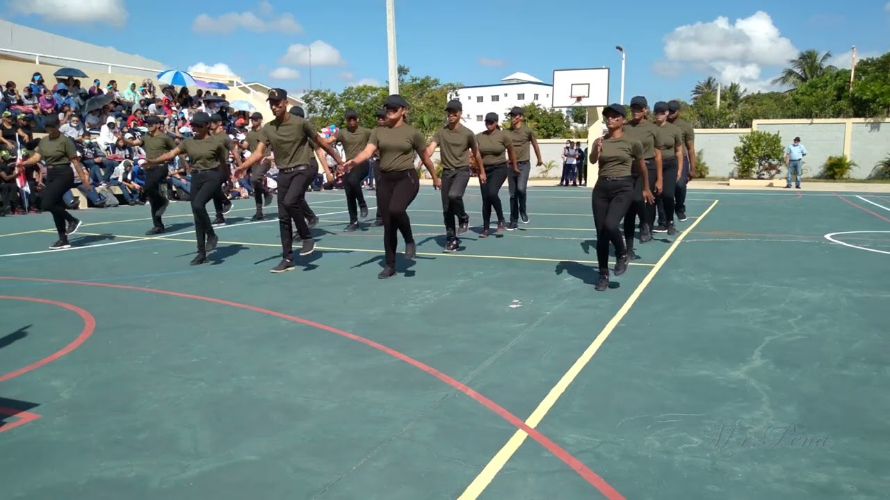 Excelente MARCHA ESCOLAR coordinada