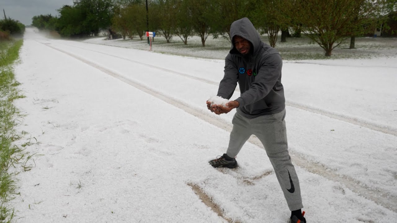 Purmela, Texas - Tornadic Storm Drops Tons Of Hail To Look Like Snow