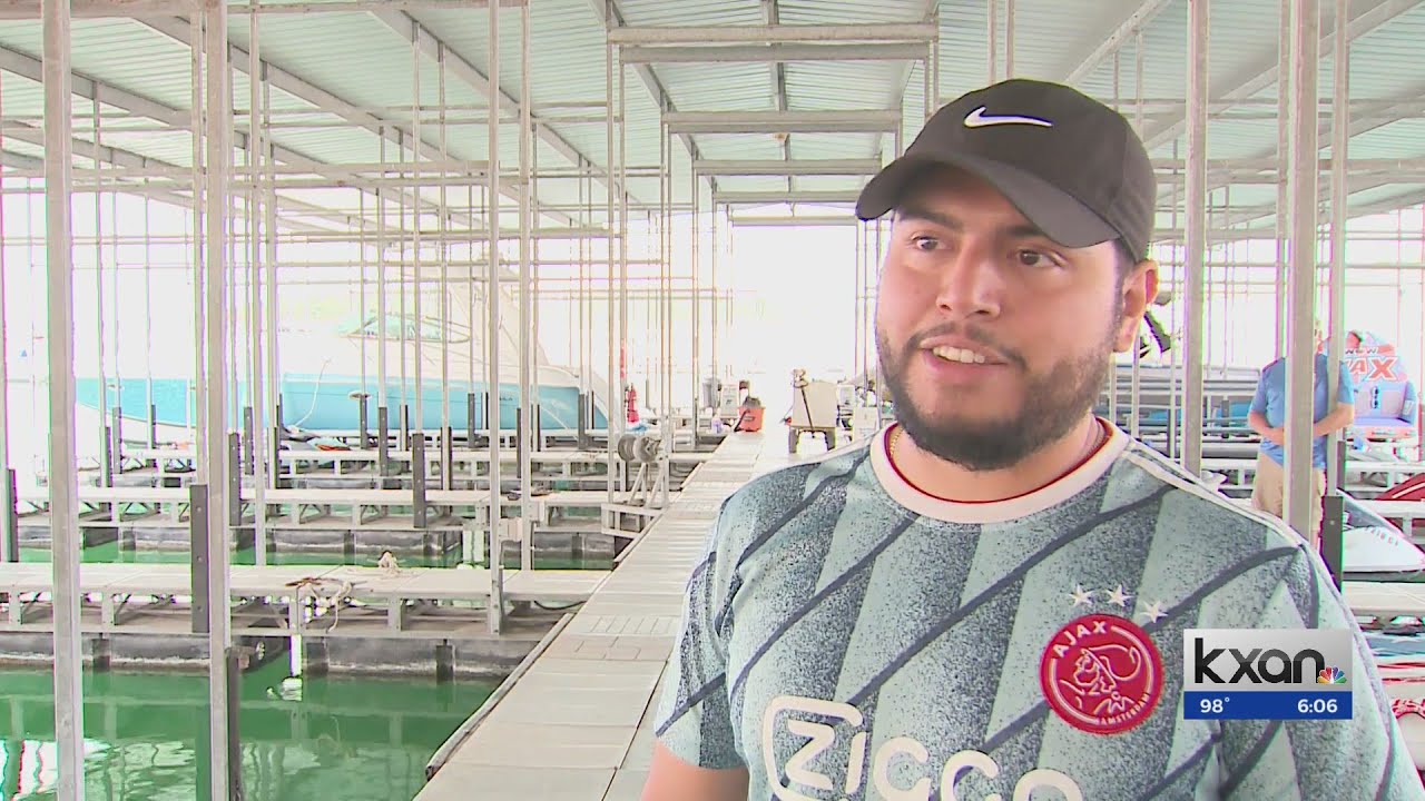 Scuba diver reunites man with UT class ring after it was lost in Lake Travis