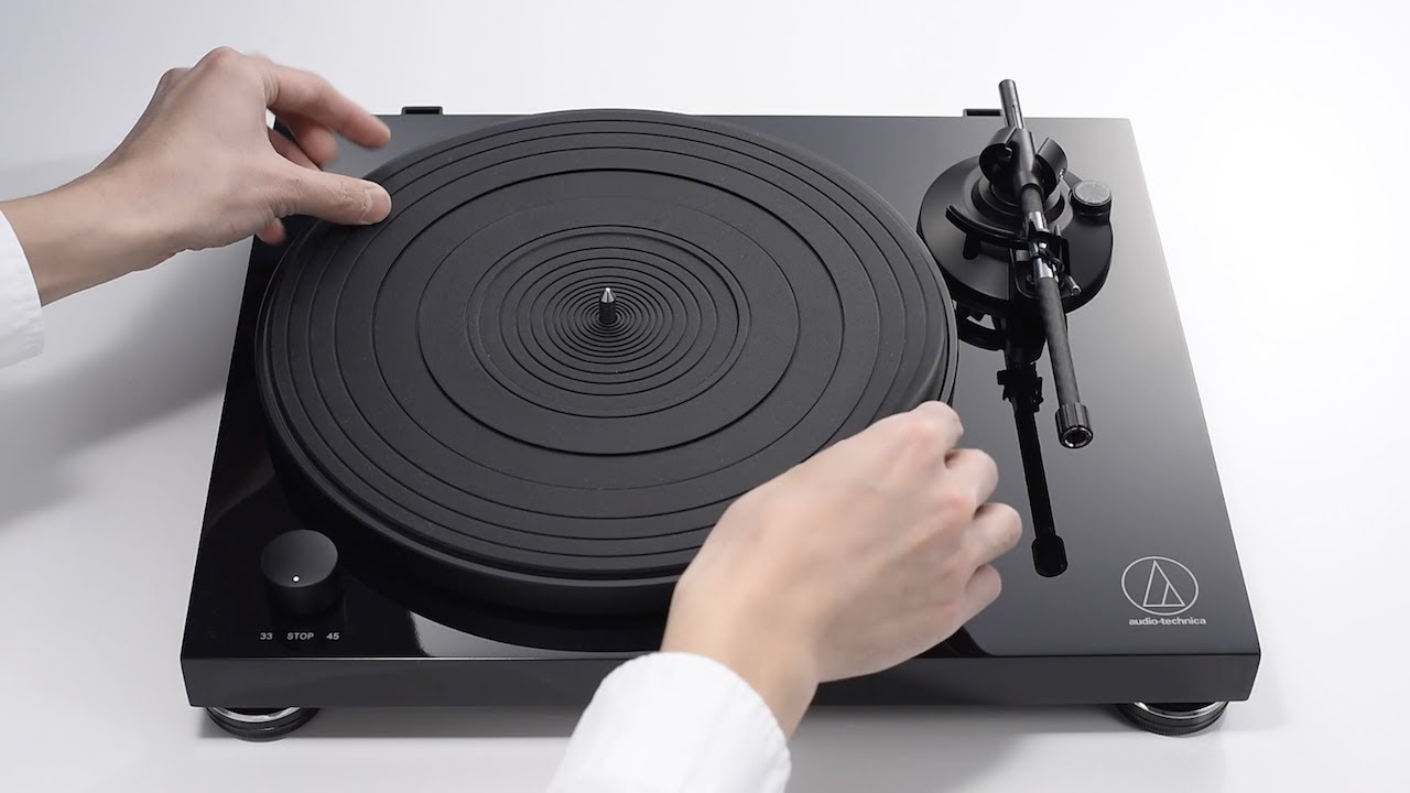 Video: Gramofon Audio-Technica AT-LPW50PB