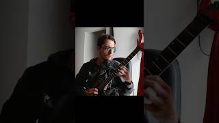 Guthrie Govan da Shopee