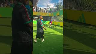 Real Madrid legend joins your pickup game!