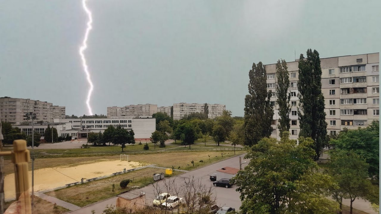 Гроза ⚡ и Дождь в Харькове 17.07.25. Бесконечный Гром 🌩 