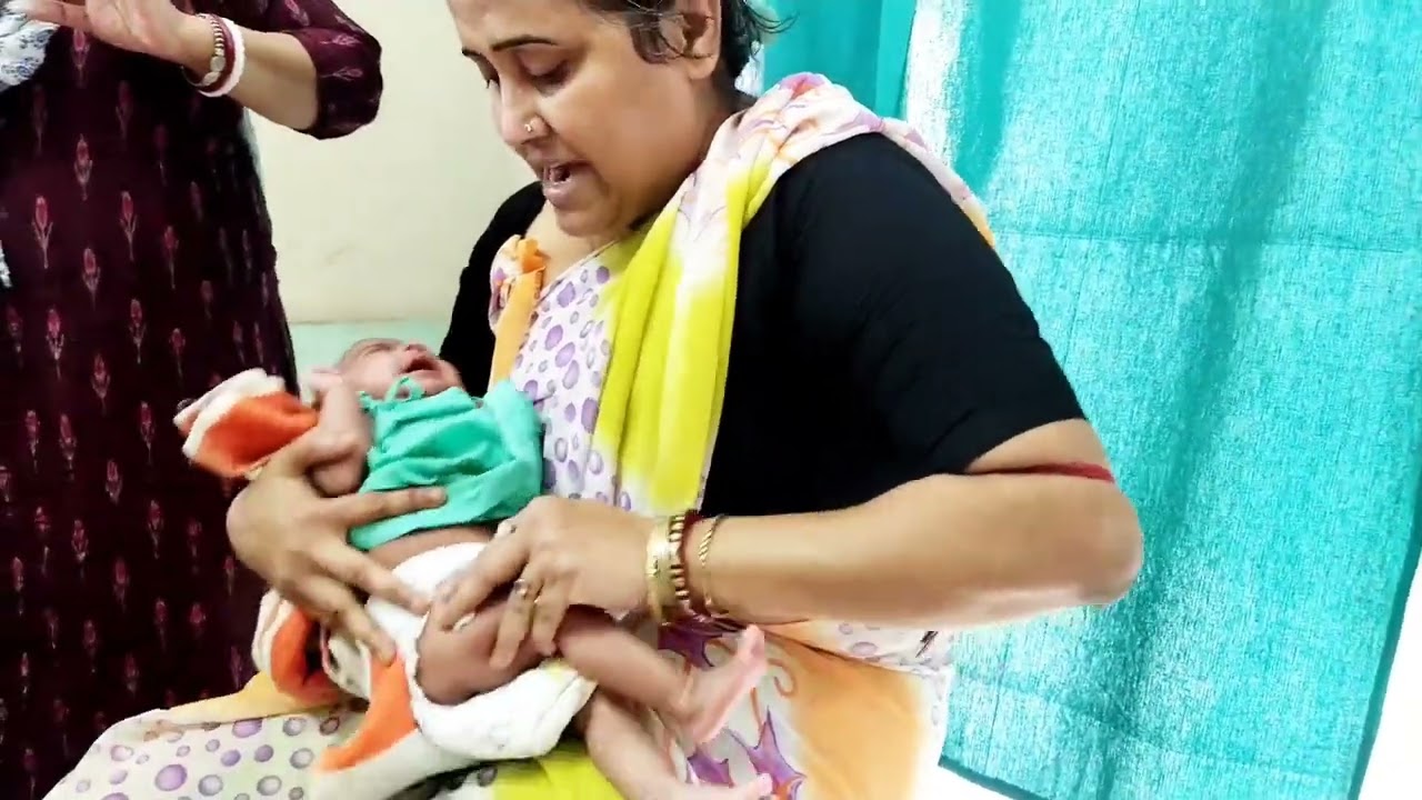 তোমাদের কুট্টুসের 1st Vaccine💉👸 || প্রথম ভ্যাকসিন নিতে গিয়ে কুট্টুস এতো টা কষ্ট পাবে ভাবিনি 😭😭