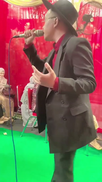 putri iklan st12 koplo horeg #bandgresik #gresik #coversong #tiktok #electone #dangdut #fyp #viral