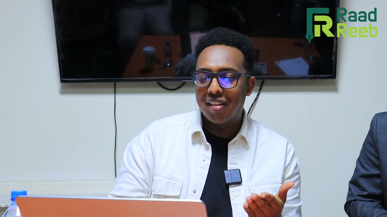 Sidee ayuu Dhaqaalaha Soomaaliya u dhismay Dowlad la'aan? 1/2 | Cumar Cali-Baasha | RaadSpace