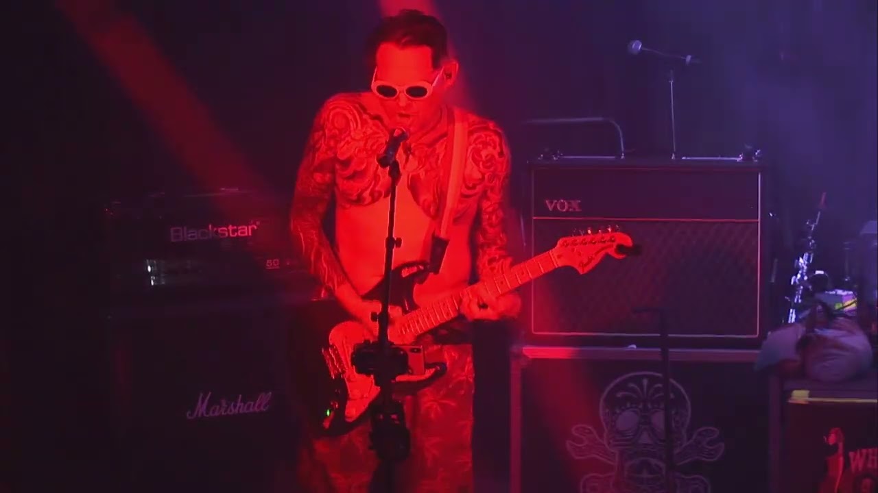 YOU SUCK - OFFICIAL PERFORMANCE VIDEO