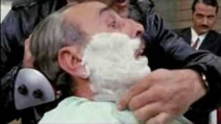 Opening scene from Milano Calibro 9 (1972)