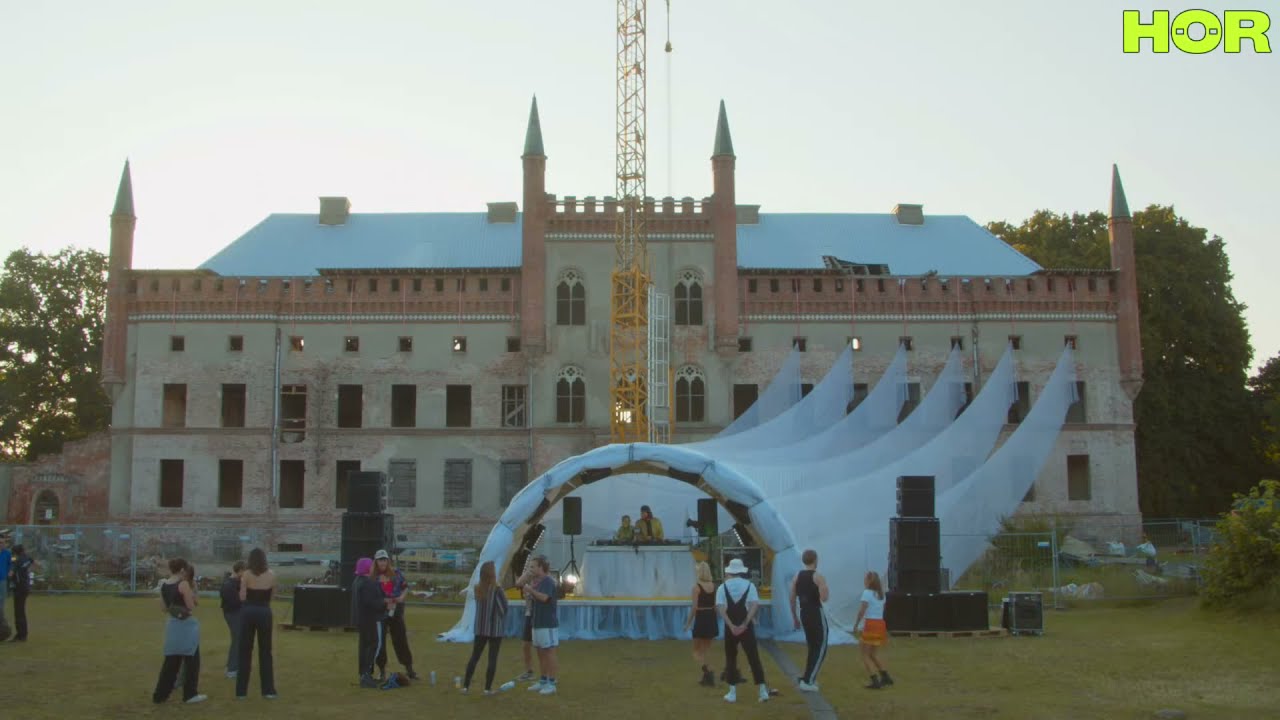 HÖR x Bau Mich Auf - Wolfram / September 3 / 6pm-8pm