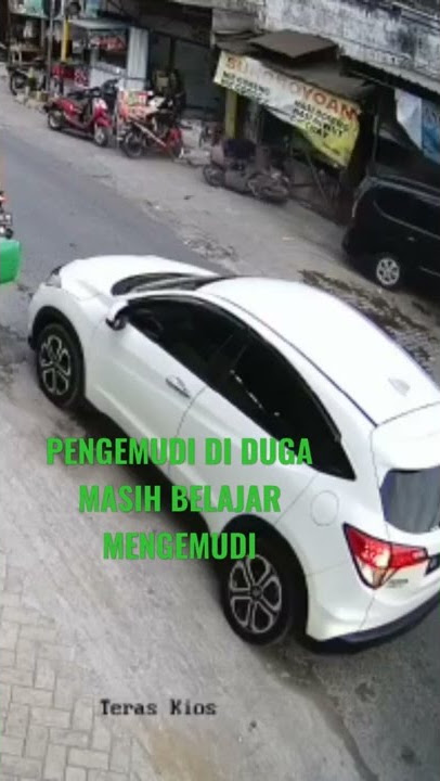tabrak rombong dan sepeda motor#fyp #shorts #shortvideo #youtubeshorts