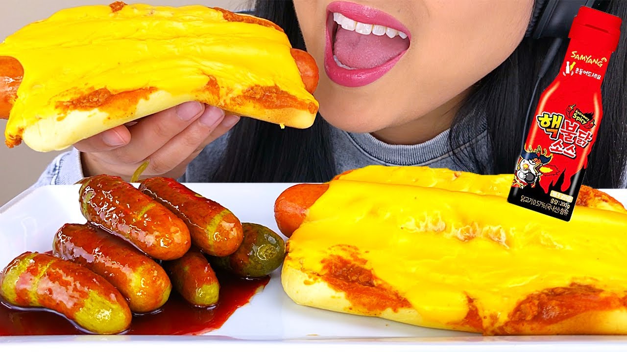 ASMR CHILI CHEESE HOTDOG with NUCLEAR SAUCE + PICKLES | ASMR Phan