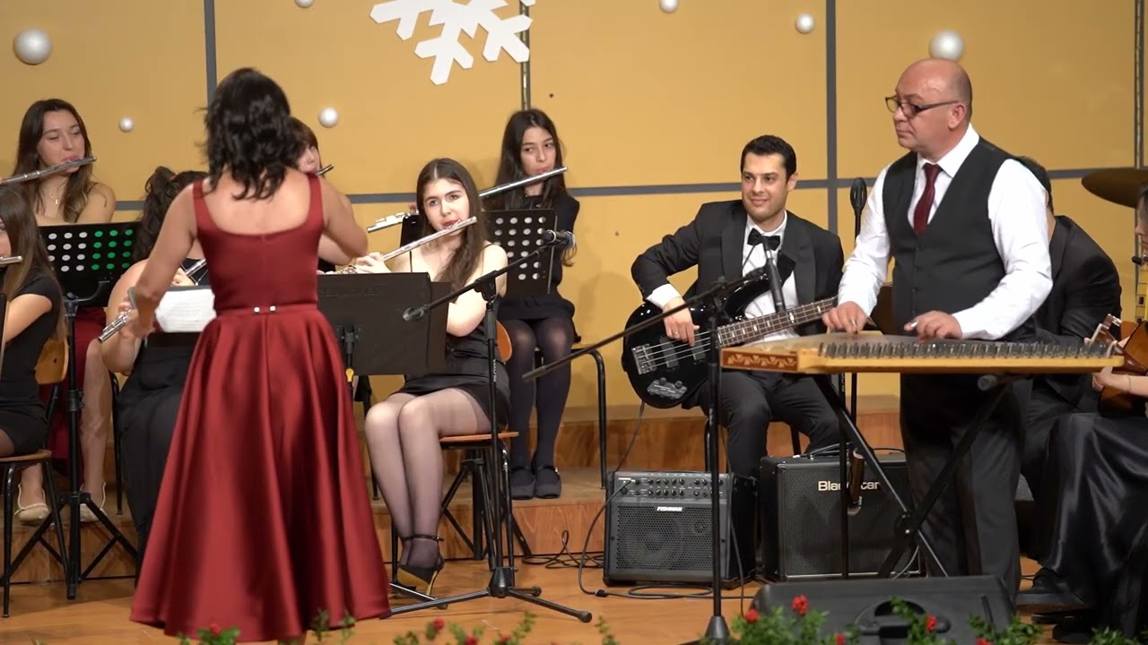 Geleneksel İçinde Sevgi Saklı Konseri, Filarmoni Orkestrası Performansı