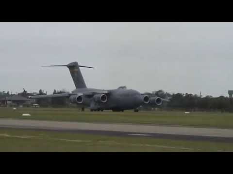USAF C17 Engine backfire!#shorts