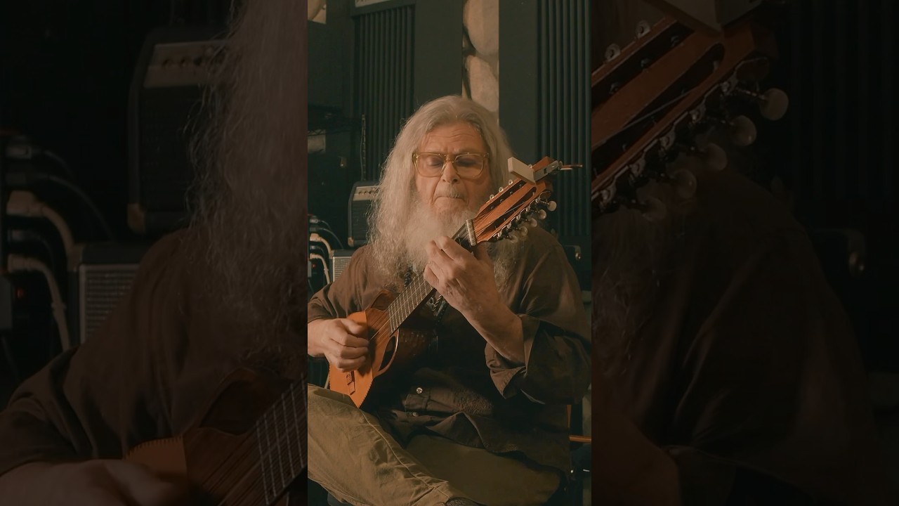 Gustavo Santaolalla dives into his score for The Last of Us, discussing our newest library, Ronroco.