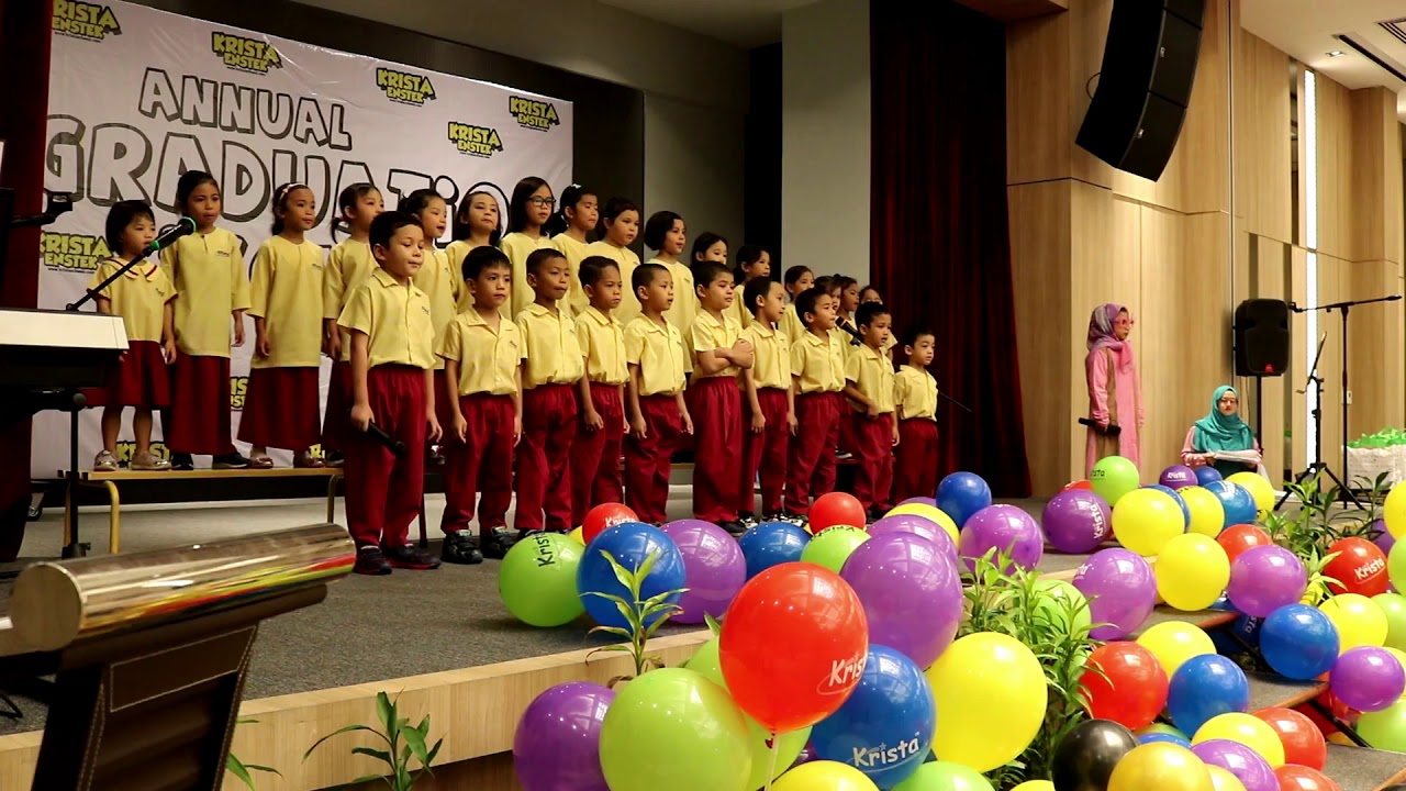 Arabic Choral Speaking // KRISTA ENSTEK CONCERT AND GRADUATION 2019 YouTube