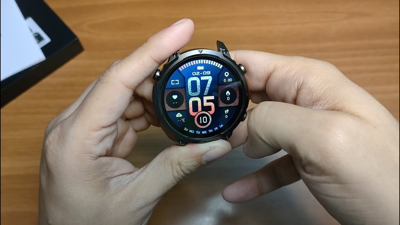 MK100 smartwatch with giant 1.7 inch screen unboxing and quick menu view
