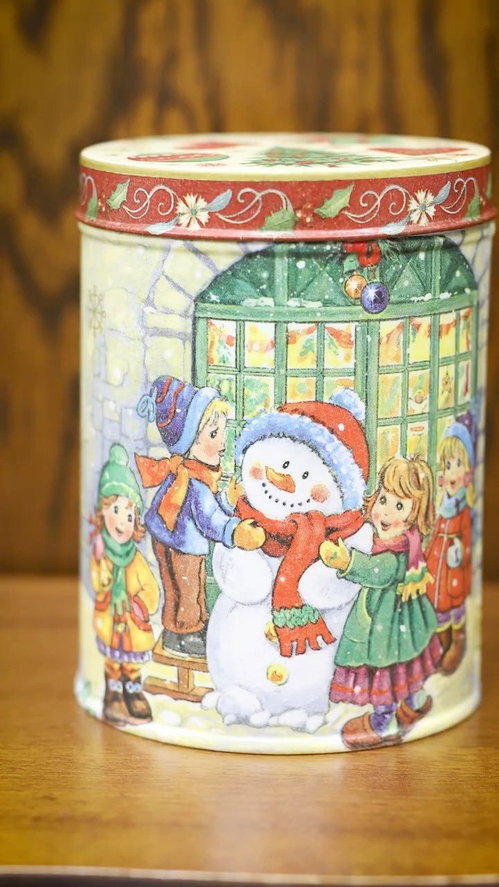 クリスマスのリメイク缶》 #diy #デコパージュ #リメイク