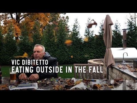 Eating Outside in the Fall | VicDiBitetto.net