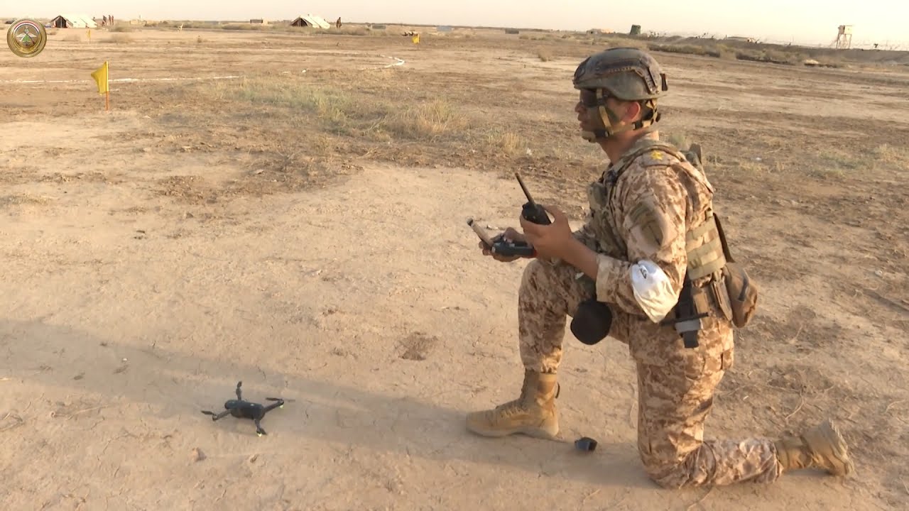 طلاب الكلية العسكرية الدورة (113) ينفذون تمرين 