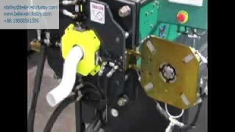 Downpipe roll forming machine with automatic elbow cutting device