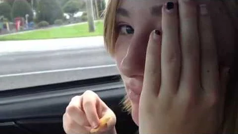 Desi's single nostril flare