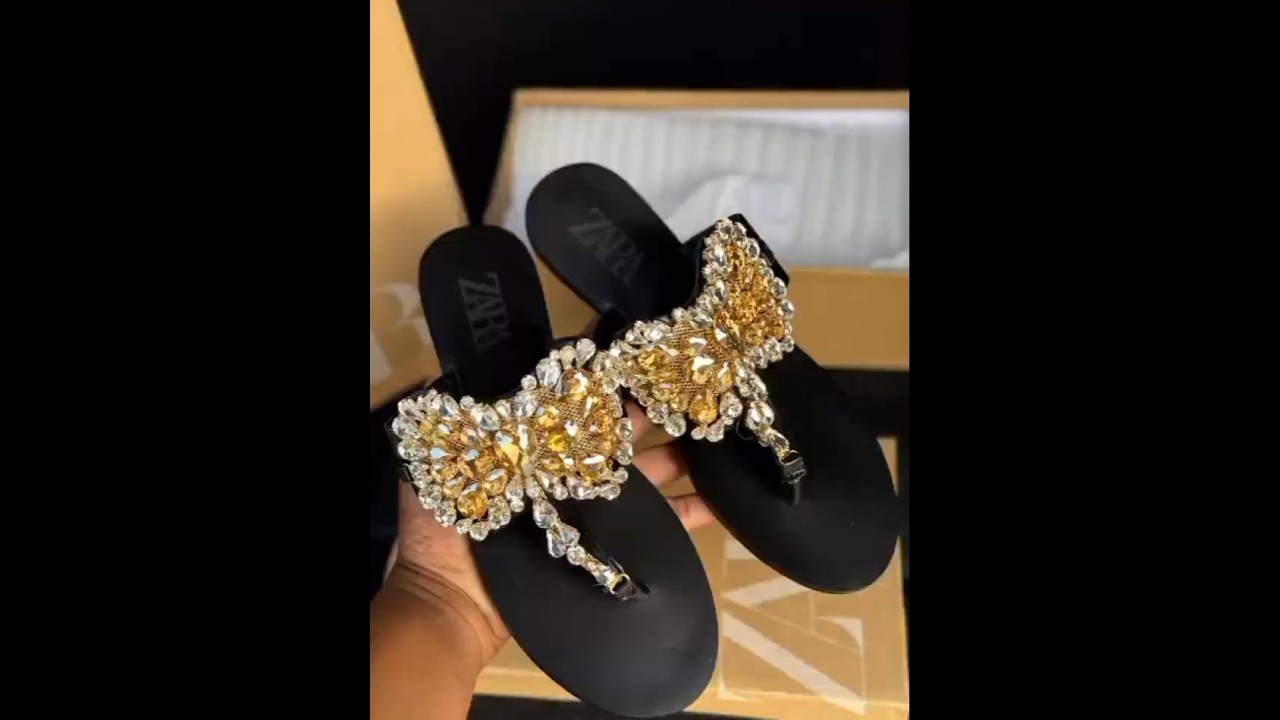 Latest Flat Slippers Collection: Trendy & Comfortable Designs || Trending Flat Slippers for Women 👡