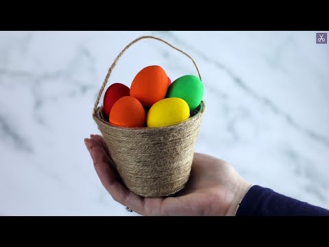 Wideo: Jak Zrobić Jutowy Koszyk Na Jajka Wielkanocne