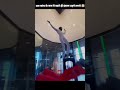 इस कांच के कमरे में जाते ही लोग हवा में क्यों उड़ने लगते हैं? 🤯 | Indoor Skydiving #facts #shorts