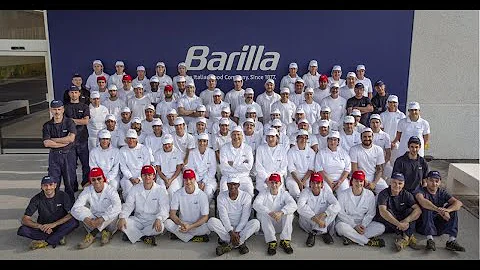 Quali sono i valori sociali su cui la Barilla fa leva nel suo spot?
