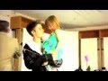 Justin Bieber and Jazzy Singing Boyfriend On The Plane
