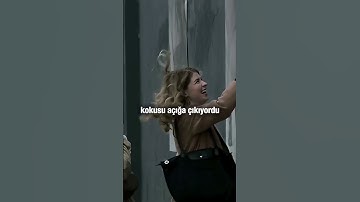 Bu insanlar neden bu reklam panolarını kokluyorlar?
