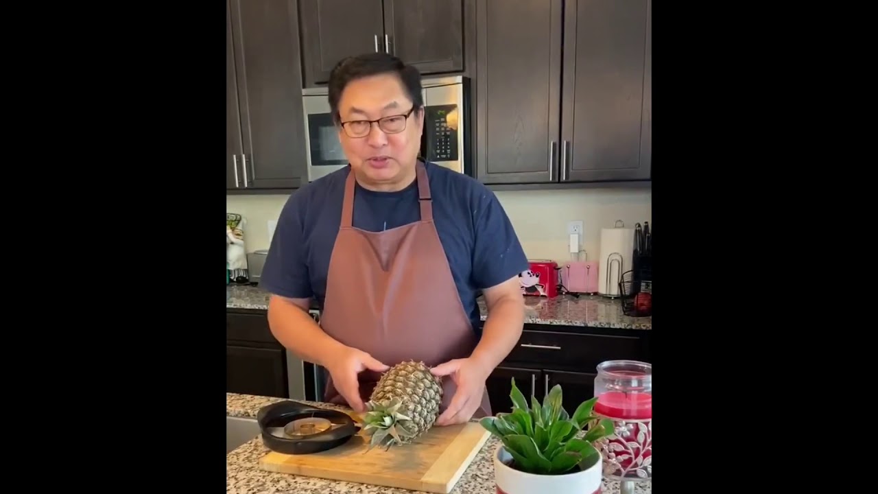 How to use a pineapple cutter YouTube